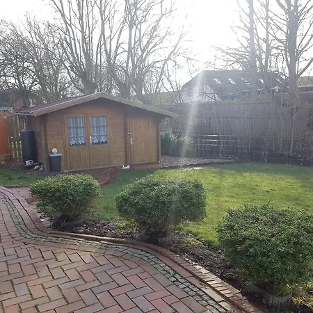 E13 Mit Garten- Terrasse Und Deichbli By Interhome Dom wakacyjny *