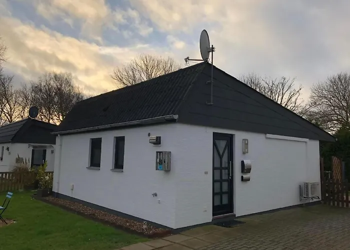 E13 Mit Garten- Terrasse Und Deichbli By Interhome Σπίτι διακοπών Grosswurden