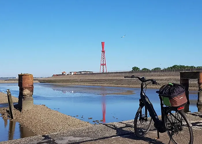 E13 Mit Garten- Terrasse Und Deichbli By Interhome Σπίτι διακοπών